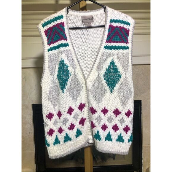 Sheridan Square Women’s White with Purple and Green Diamond Pattern Knitted Swea - Picture 1 of 5